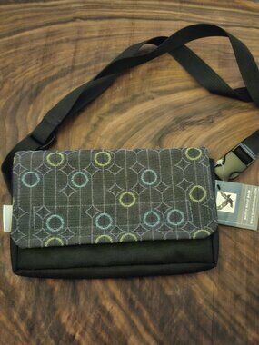 BNWT Raven's Raine Day Bag Crossbody Shoulder Bag Belt Style Bag BlackMulticolor